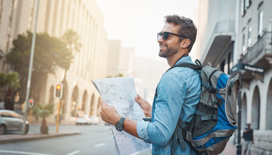 Cara Memilih Tas Pria yang Tepat untuk Kegiatan Olahraga atau Perjalanan: Backpack, Duffel, atau Messenger Bag?